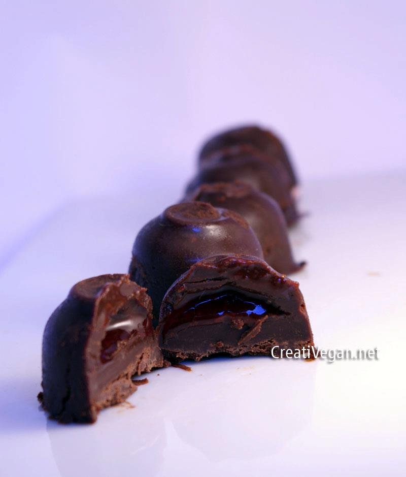 Receta: Bombones de chocolate rellenos de Fresa